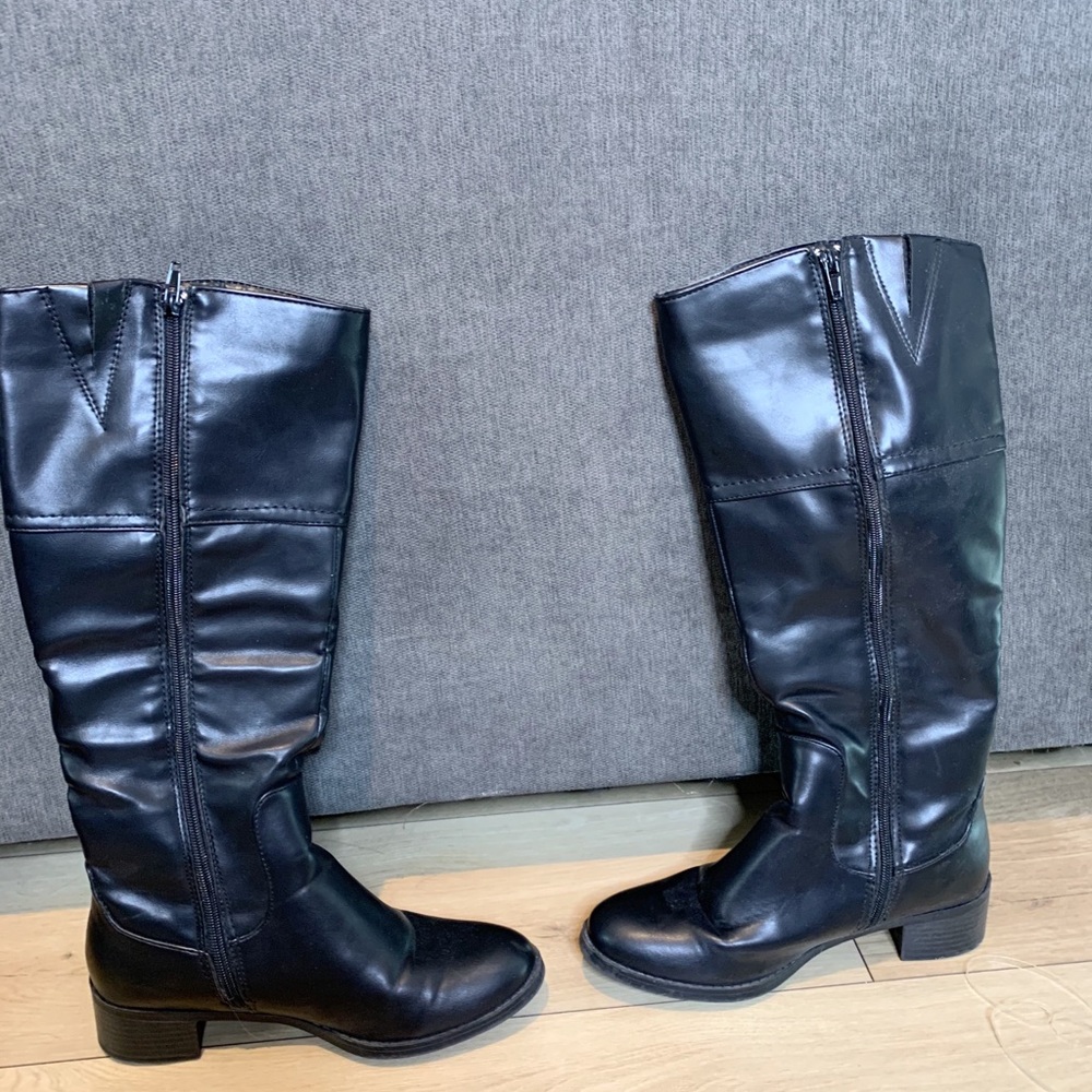 Easy Street Tessla Women's Knee High Boots